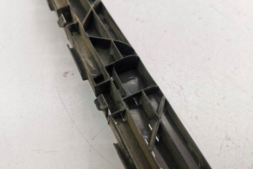 фото №8, Лівий напрямна заднього бампера honda cr-v ii rd_ 7159810a 2.2l дизель 103kw