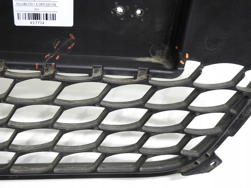 фото №7, Решётка бампера перед hyundai i30 i 86580-2l000
