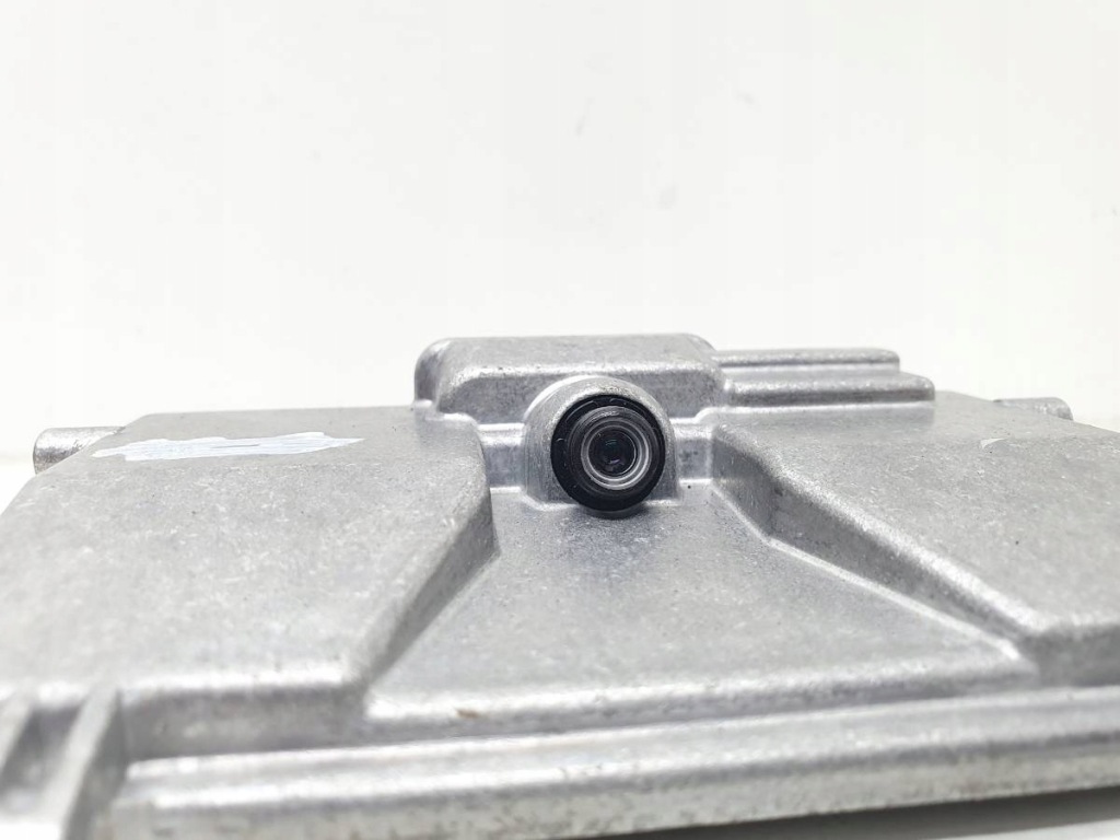 фото №2, Камера ассистент поперечина движения vw arteon 3q0980654j