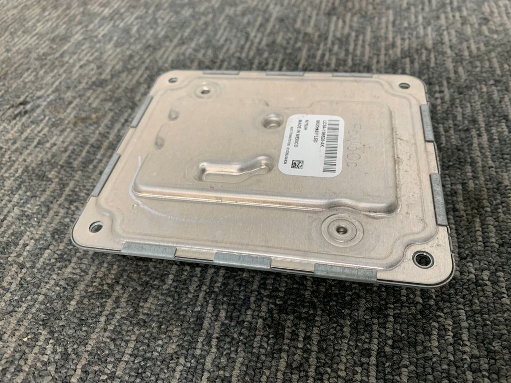 фото №3, Ford mustang mach-e rwd 21r модуль преобразователь лампы оригинал