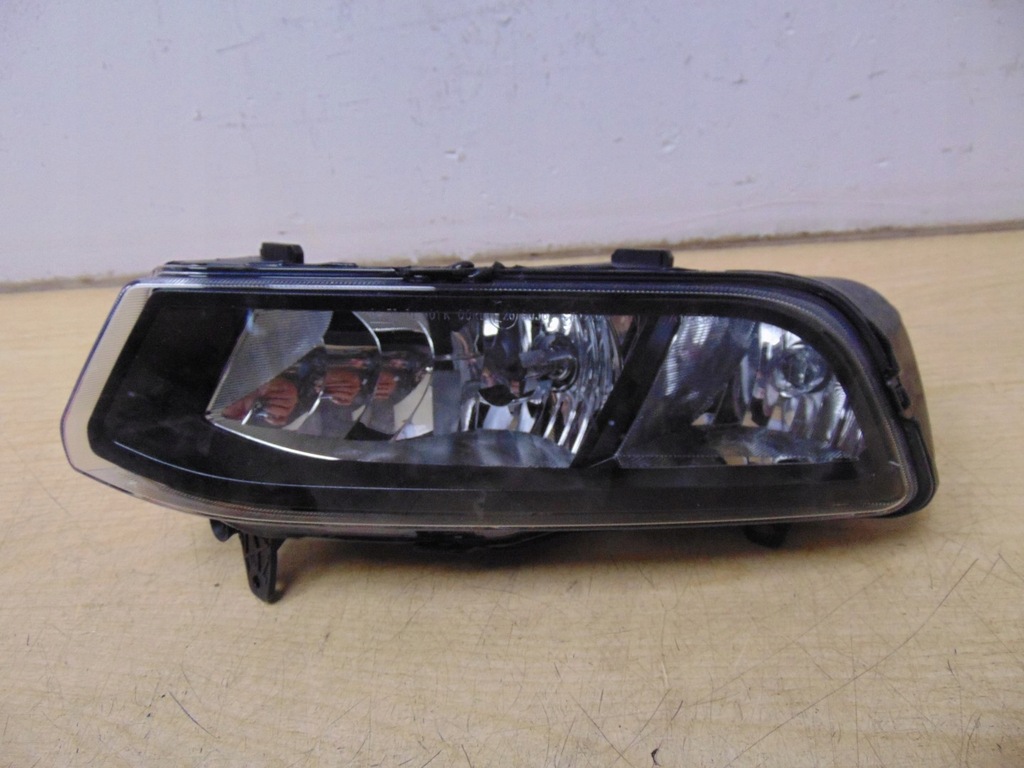 фото №8, Протитуманна фара лівий vw polo v 6c 6c0941661g europa