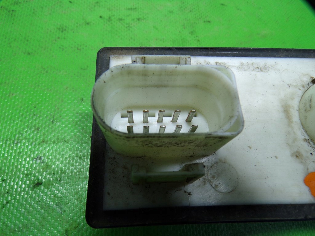 фото №7, Volkswagen golf iii реле блок управления вентиляторов 1j0919506a