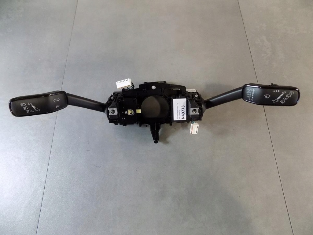 фото №1, Рычаг переключатель volkswagen оригинальный номер 5q0953507hl