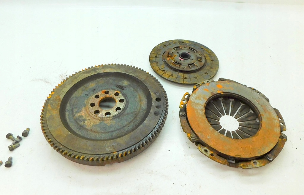 фото №8, Toyota corolla e12 2.0 d зчеплення повний диск притиск колесо