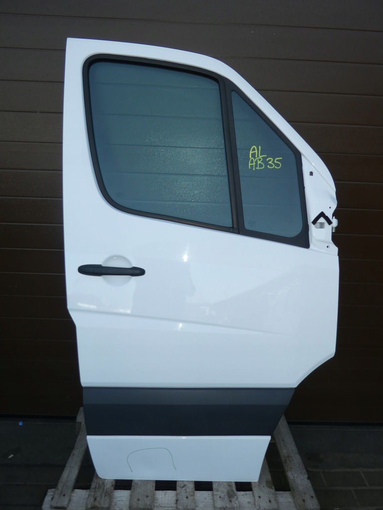 фото №1, Дверь правое перед sprinter 906 vw crafter полный