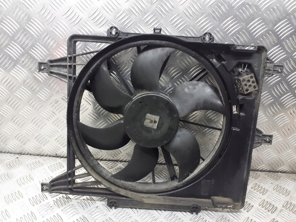 Купити Вентилятор радіатора renault clio 2 1.6 9020938
