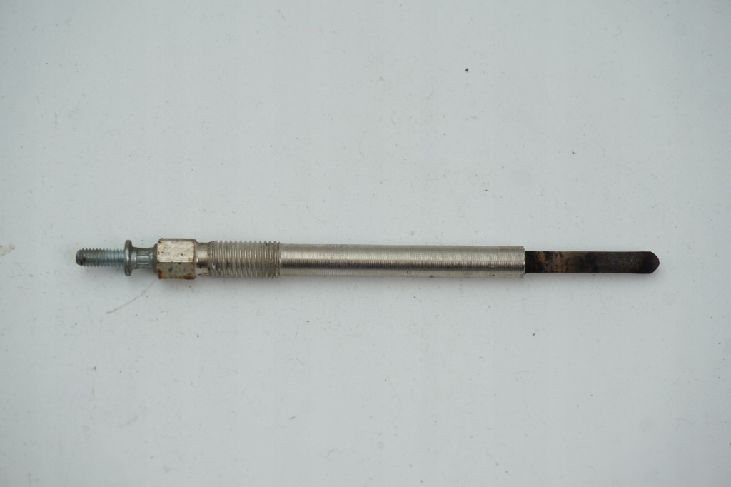 Купити Свічка розжарювання citroen c3 0100276004