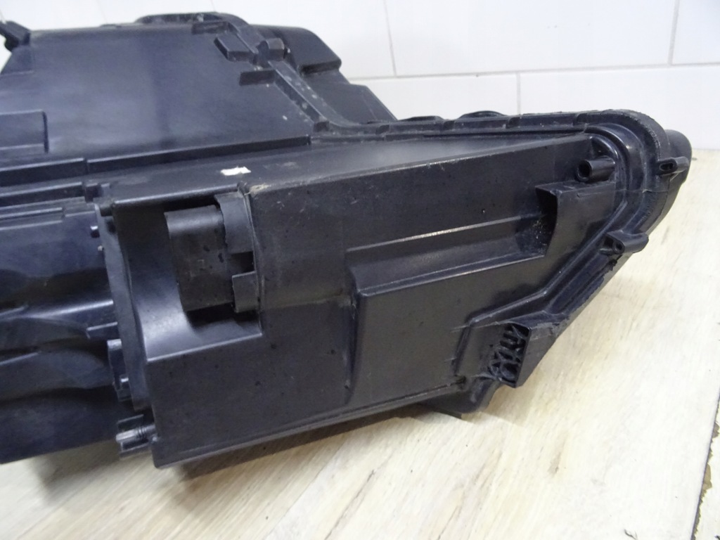 фото №16, Лампа права перед skoda karoq full led 57b941016d