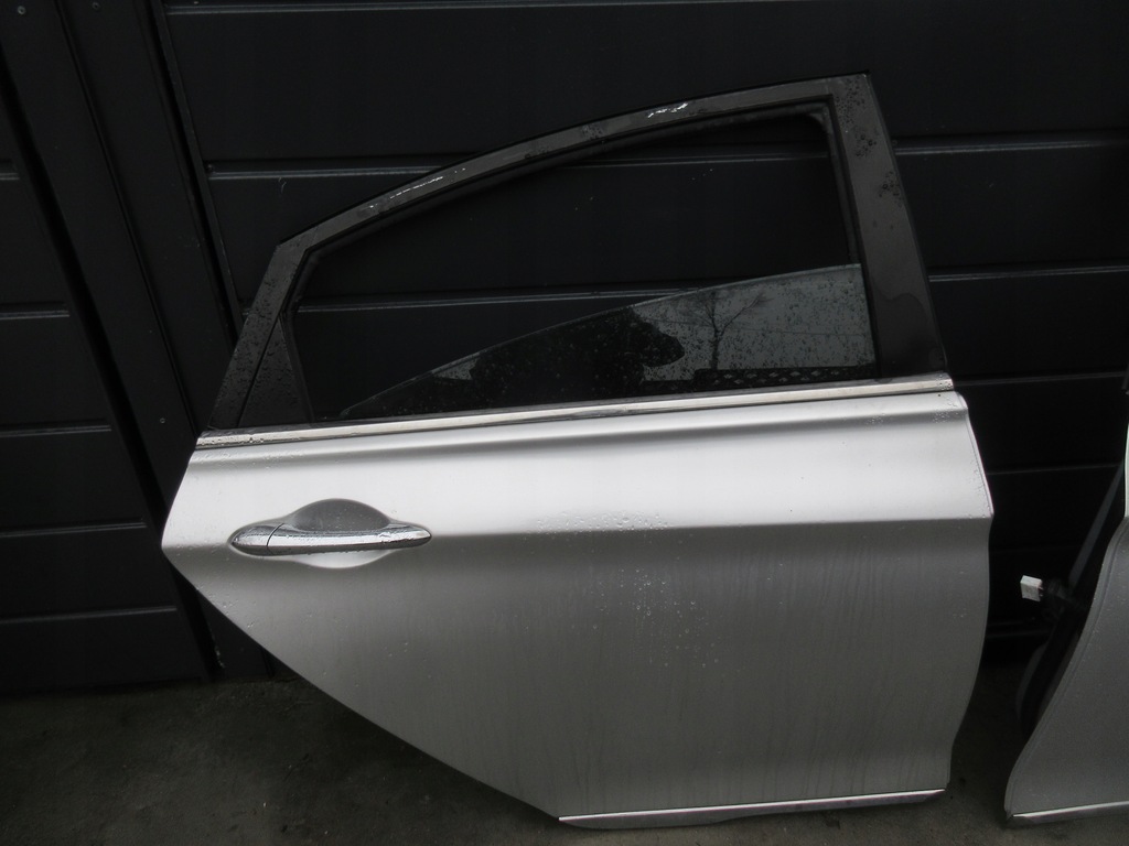 фото №1, Hyundai sonata iv дверь правый задняя sedan usa hybrid 2012 r.