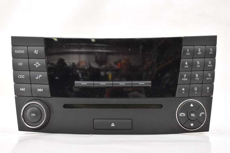 фото №1, Радио радиопроигрыватель cd a2118705089 mercedes cls c219 w219 04-08