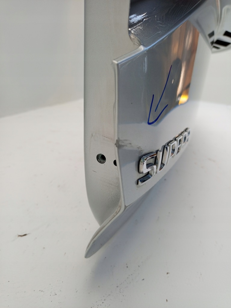 фото №8, Skoda superb iii 3 kombi 2015- крышка багажника крышка багажника задняя задняя ÷