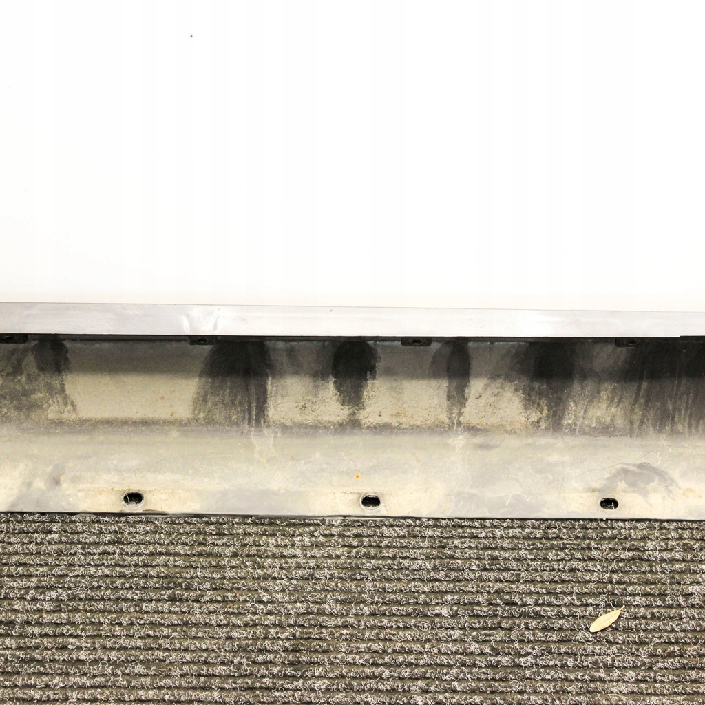 фото №7, Jaguar xk - xkr 2007 правая сторона порог 6w8310154a