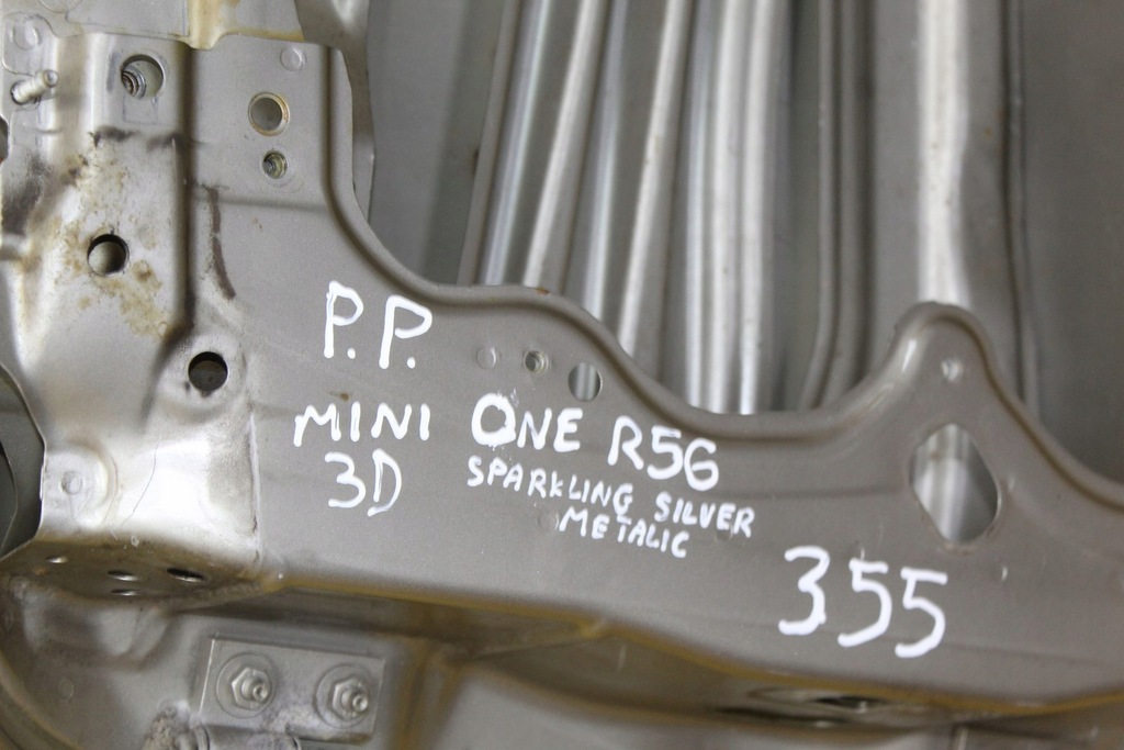 фото №10, Двері правий перед mini one r56 sparklin silver металік a60 3d