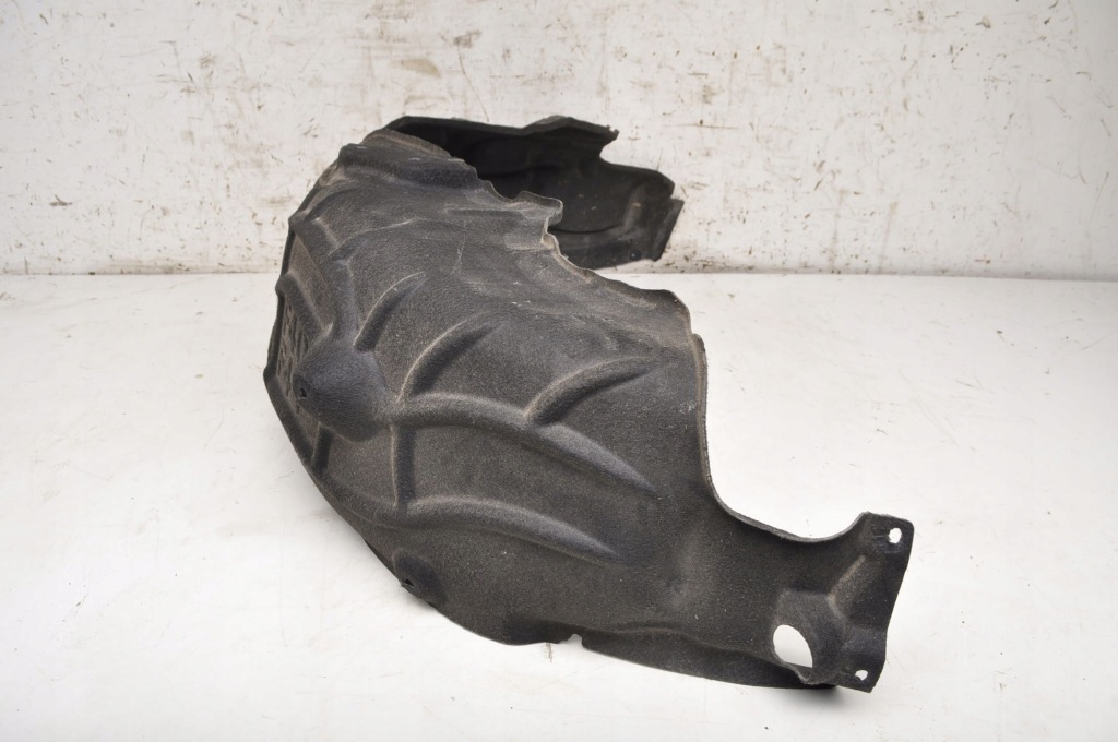 фото №2, Bmw f40 підкрилок правий задня задні