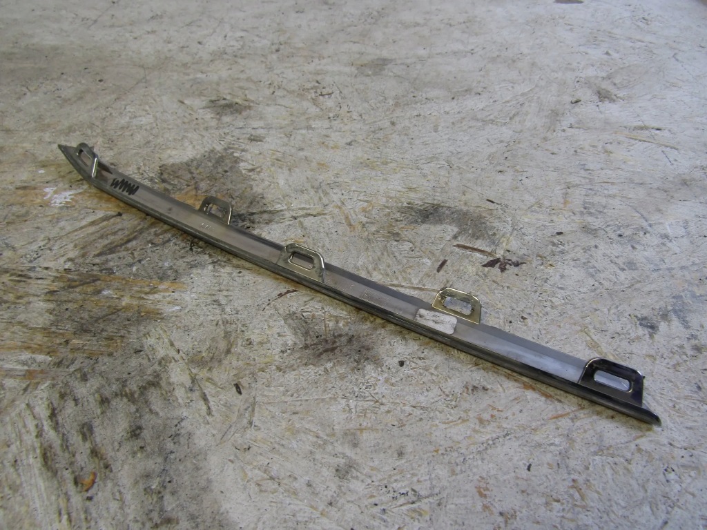 фото №8, Opel corsa f молдинг решетка левый перед 9830283280