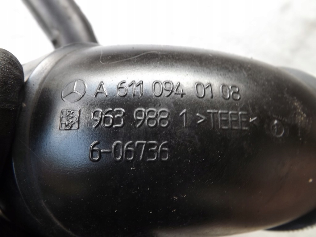 Mercedes c klasa w203 2.2 cdi шланг труба патрубок повітрозабірник повітря a6110160681 Недорого