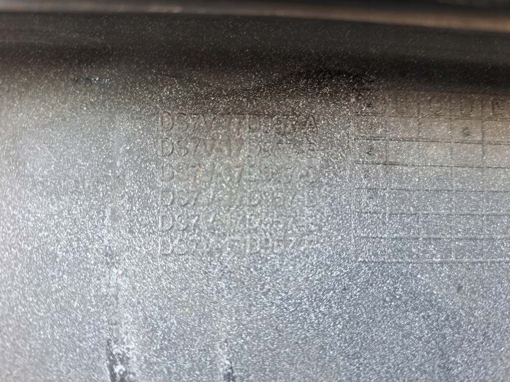 фото №14, Ford mondeo mk5 бампер перед передній 4 x pdc