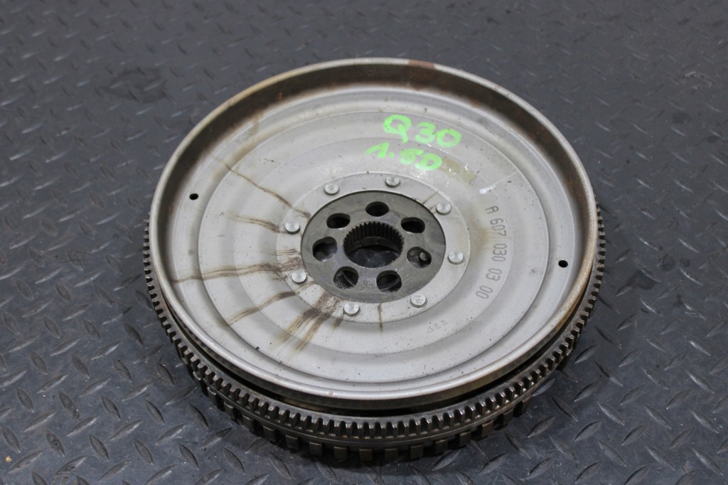 фото №1, Колесо маховик infiniti q30 a6070300300