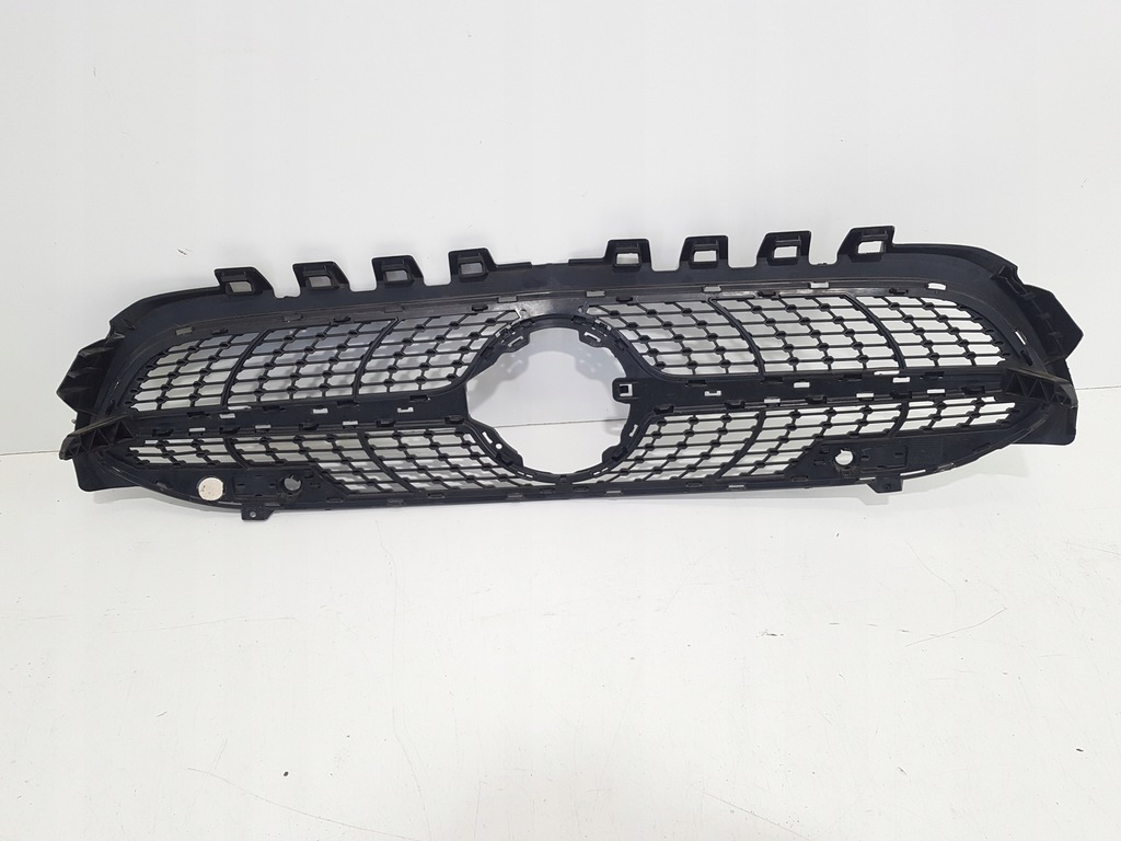 фото №1, Mercedes a-klasa w177 решётка радиатора решётка радиатора orginal