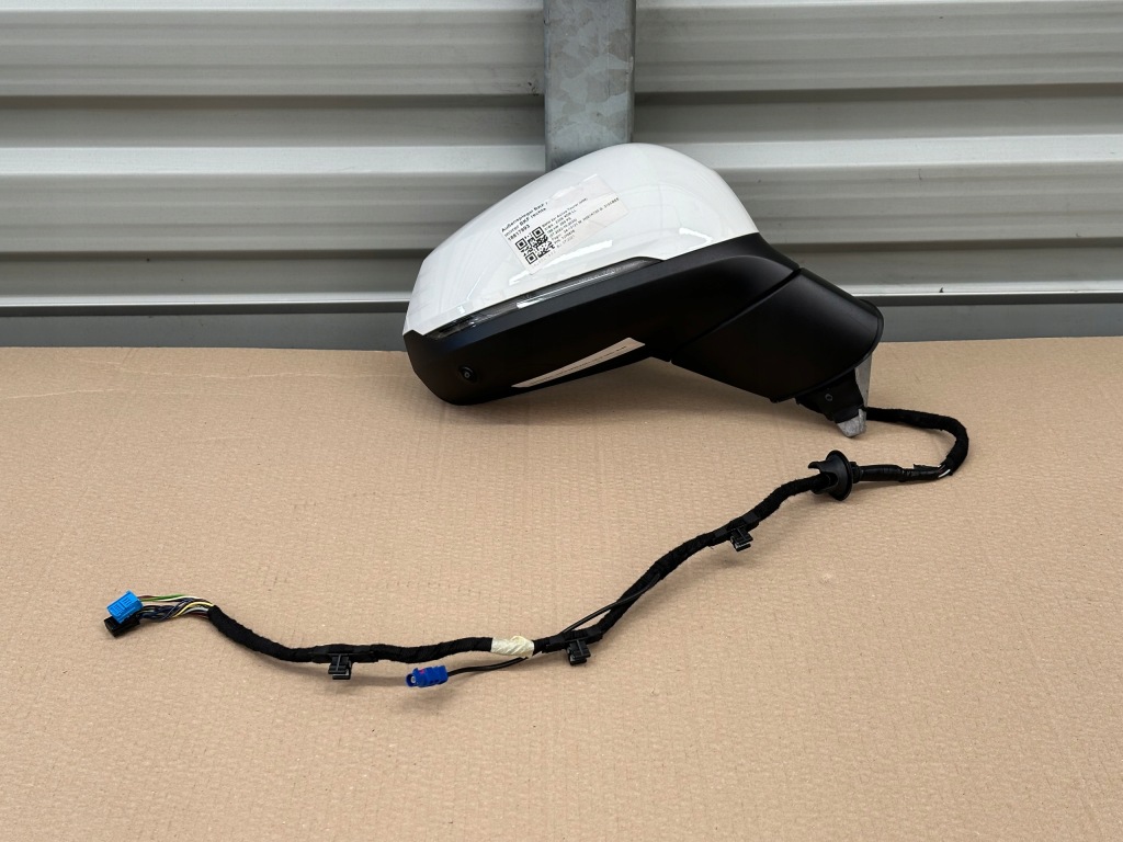 фото №1, Bmw 2 u06 зеркало правое 16 pin a300