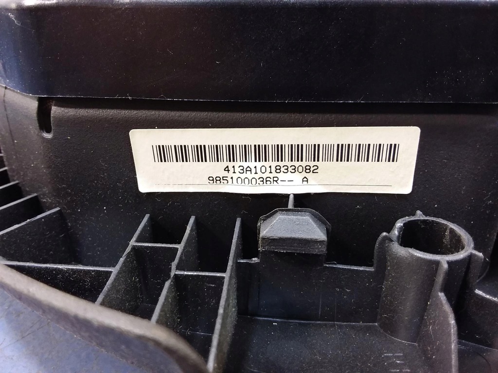 фото №12, Duster i 10-13 панель приладів консоль подушки безпеки ремені eu kpl