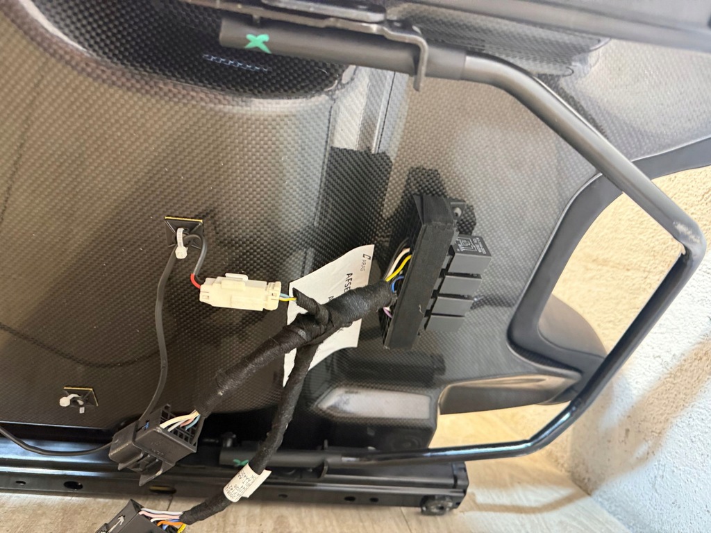 фото №10, Ferrari 458 488 сиденье водителя карбон