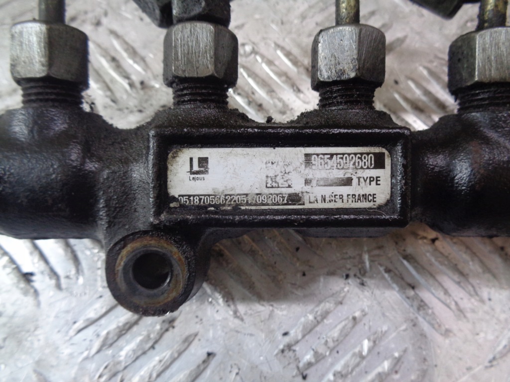 фото №4, Молдинг упорскування citroen c2 1.4hdi 03-