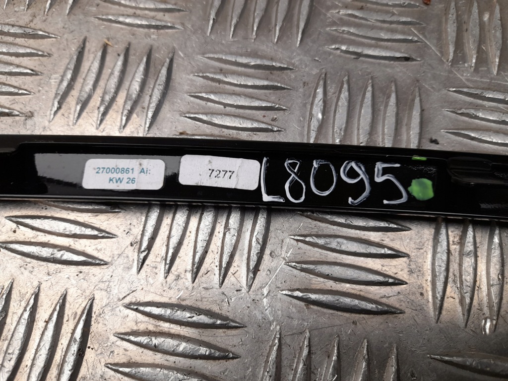 фото №7, Молдинг уплотнитель задних левых дверь bmw 4 coupe f32, f82 27000861