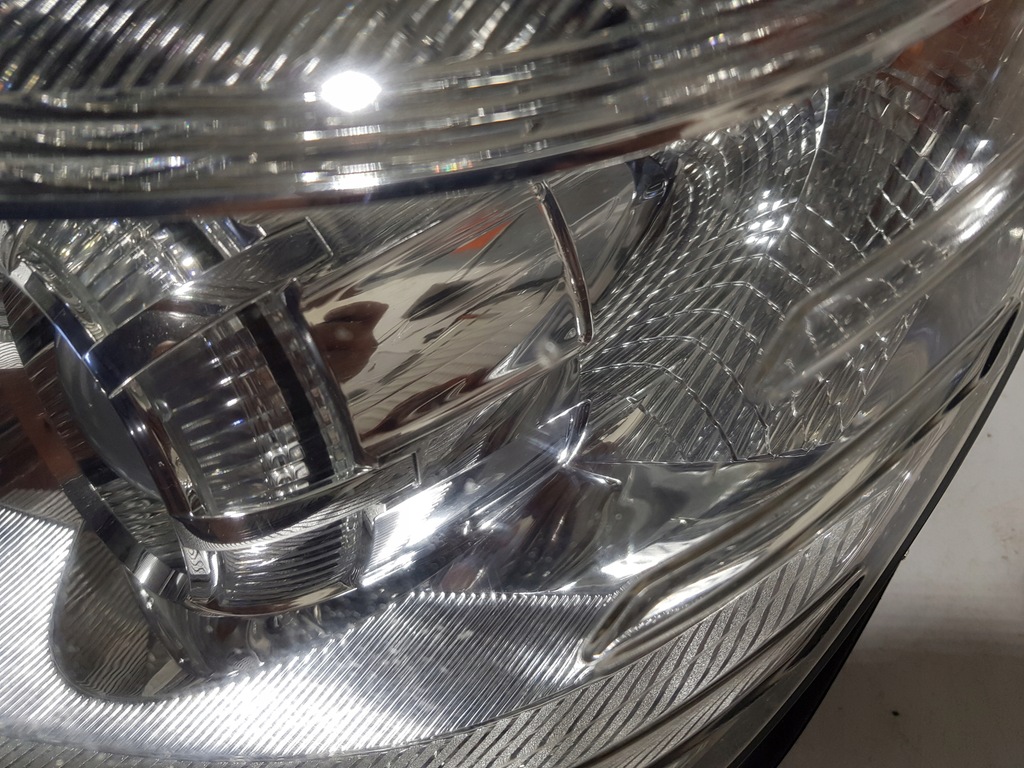 фото №8, Лампа левая перед mercedes w212 h7 2128200361
