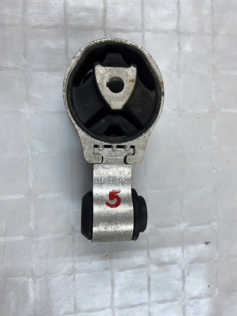 фото №1, Кронштейн подушка 113568280r 1.7 dci renault scenic iv