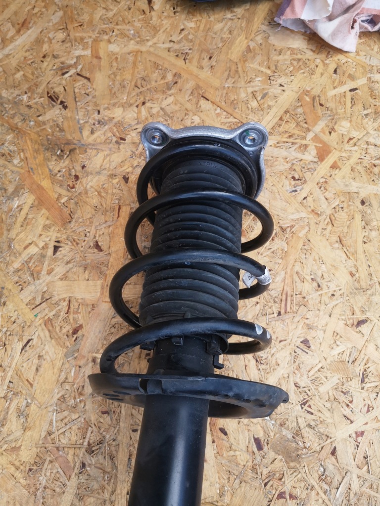 фото №9, Mercedes a-klasa w177 амортизаторна стійка поворотний кулак правий перед a1773207401 1.3 aut