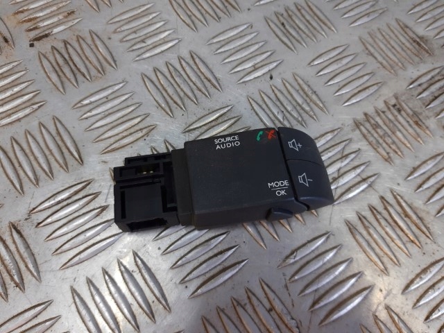 фото №1, Управление радио clio iv lift 255522448r