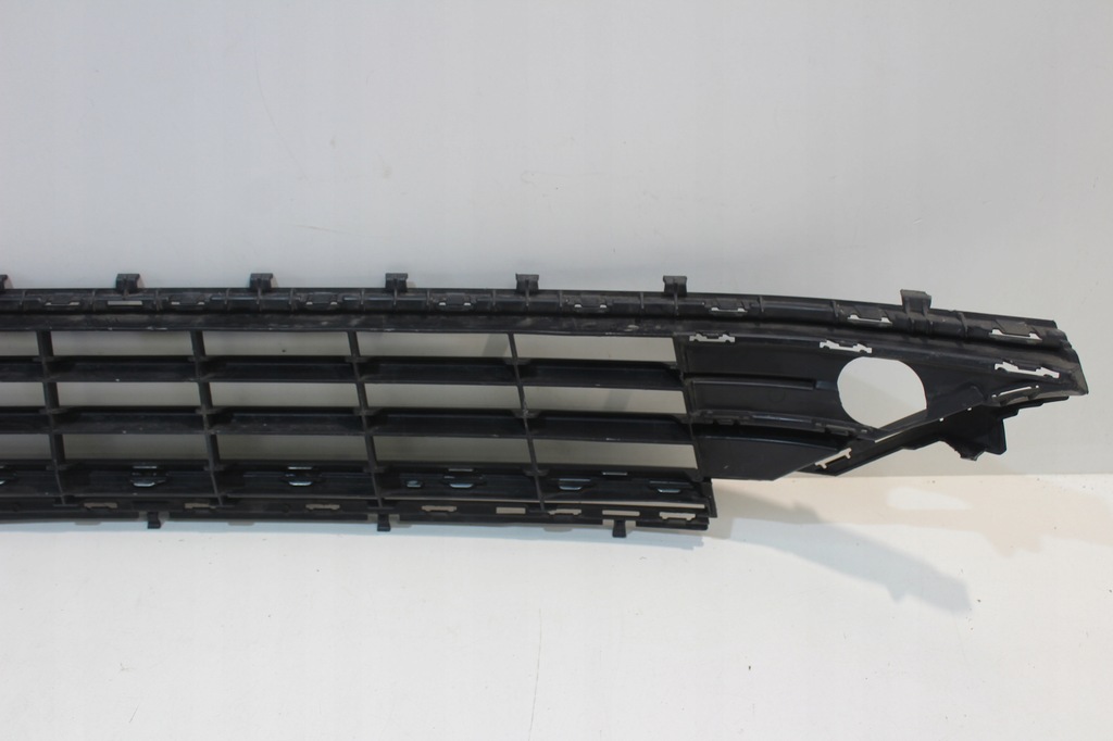 фото №10, Средняя решётка бампера vw golf vii lift 5g0853677l