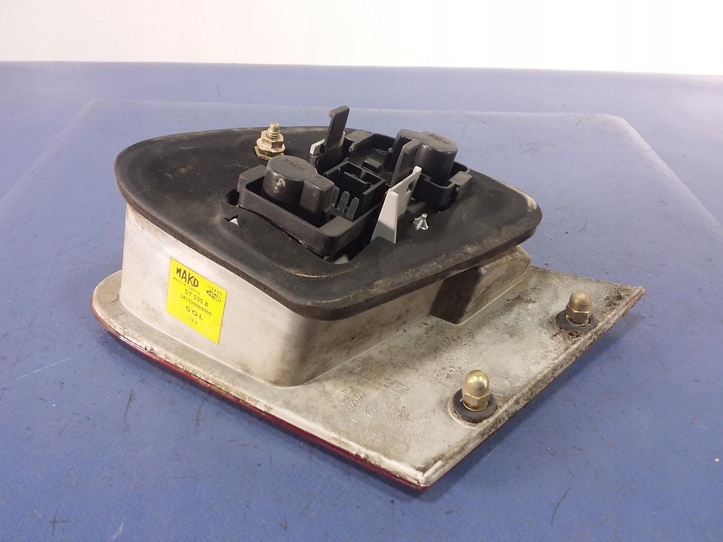 фото №5, Fiat albea лампа задняя левая w крышка 041530999000