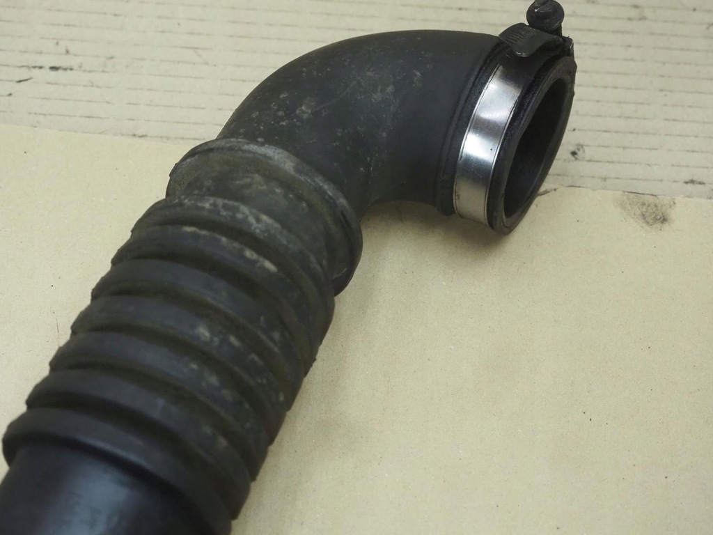 фото №12, Труба воздухозаборник турбины hyundai h1 2.5td