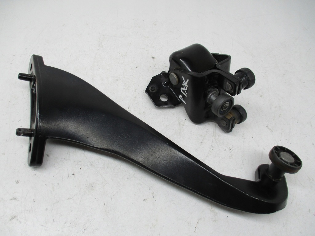 фото №1, Berlingo partner 08-17 ролик дверь правых