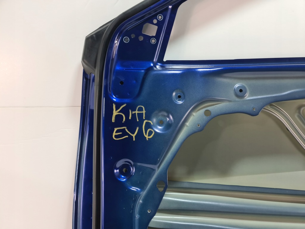Kia ev6 дверей правий перед праве  передні в Україні