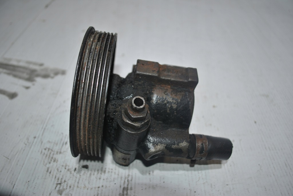 фото №1, Насос усилителя dacia logan 8200575303