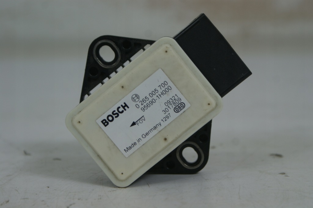 фото №1, Bosch 95690-1h000 датчик esp