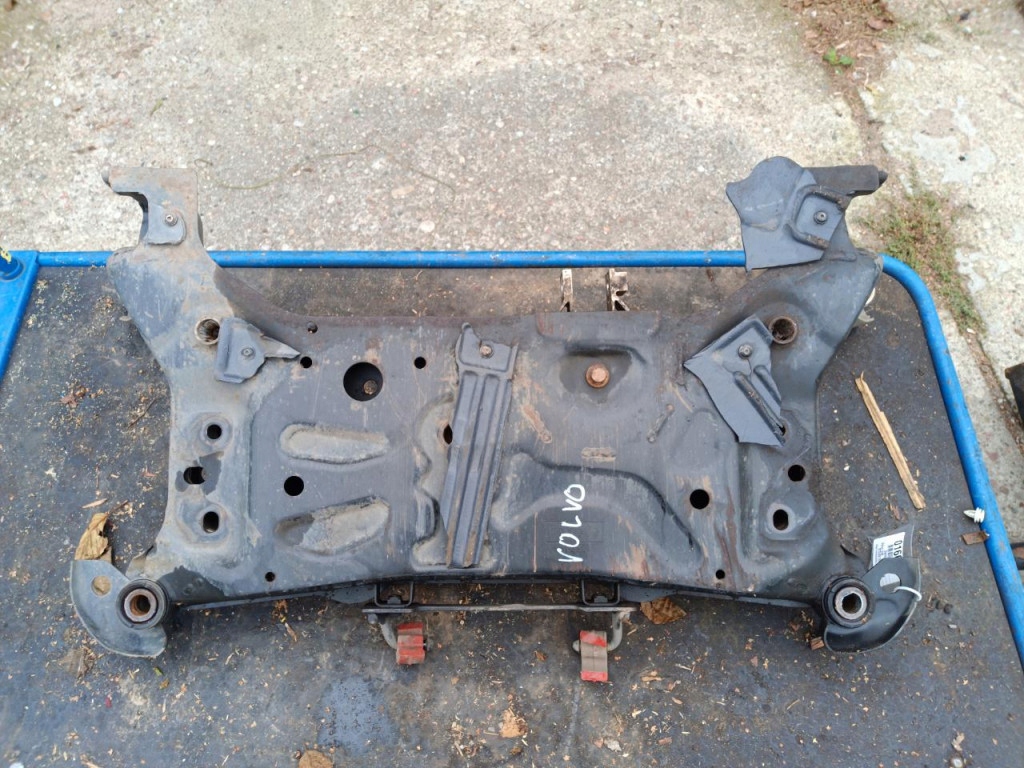 фото №5, Volvo v40 ii 1.6d подрамник подрамник подрамник перед