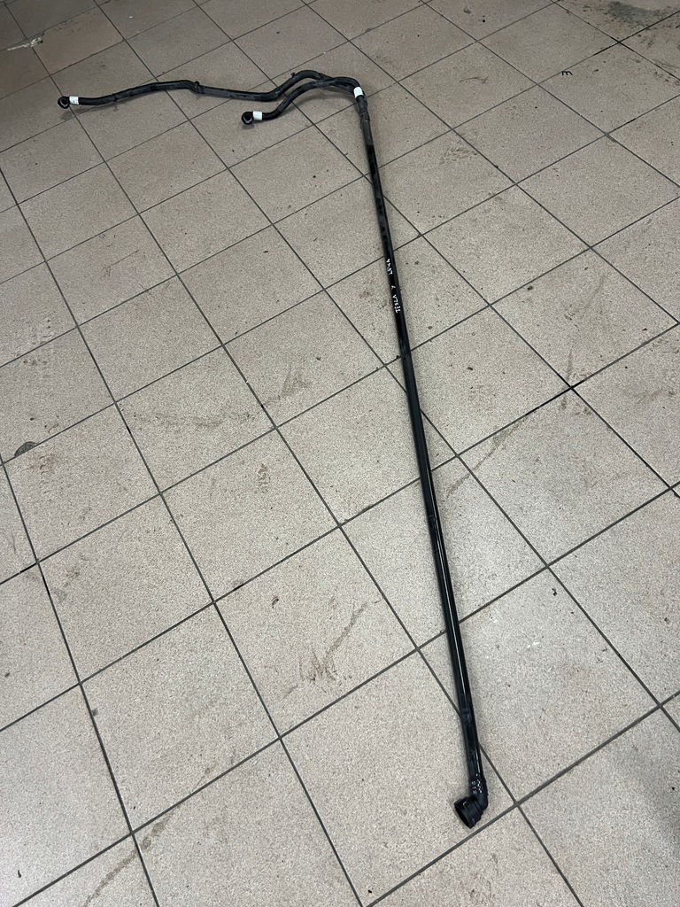 фото №1, Tesla model y 3 трубка wąż левый жидкость охлаждающей аккумулятора 1530118-00-c