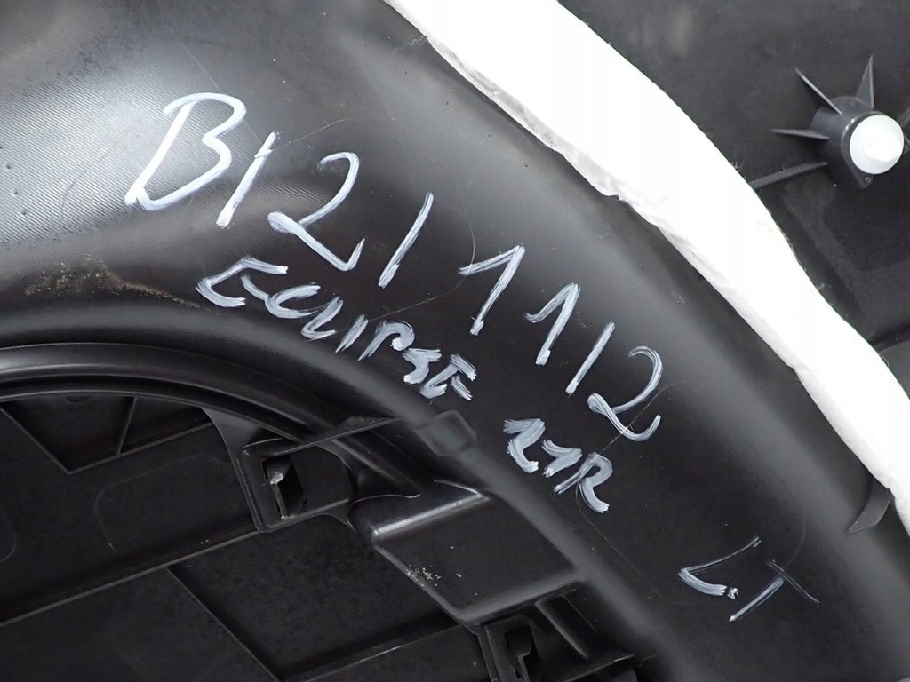 фото №14, Обшивка оббивка багажника ліва 7230b363 mitsubishi eclipse cross 21r