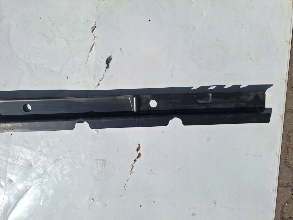 фото №10, Vw transporter t5 кронштейн задняя молдинг порог порог 7h1809341