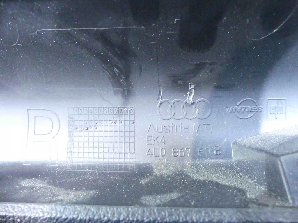 фото №10, Защита пластиковая крышки багажника udi q7 i 4l