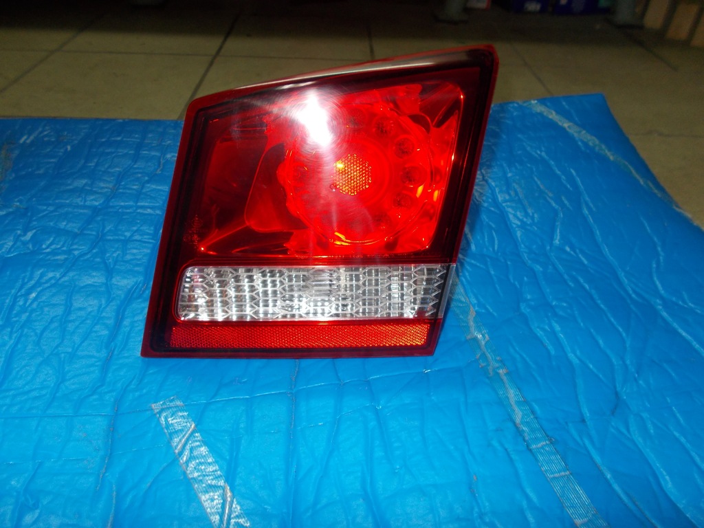 фото №1, Fiat freemont права сторона кришка багажника