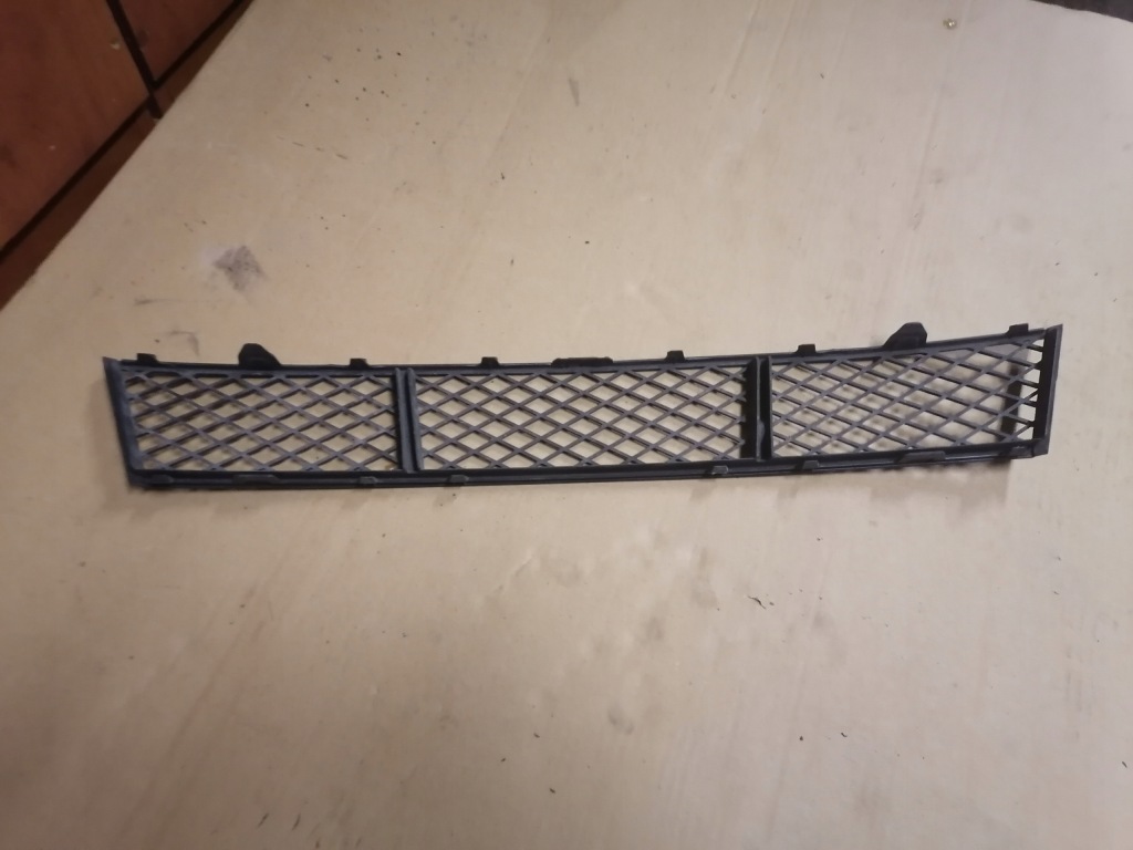 Решётка бампера средняя bmw f10 f11 с Разборки