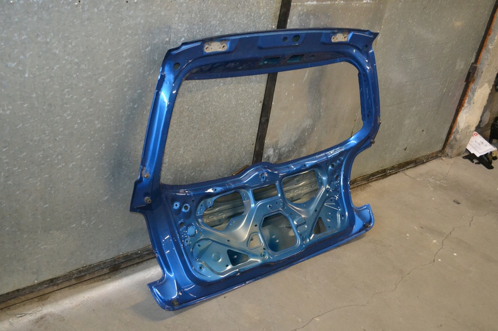 фото №6, Крышка багажника багажника toyota auris i