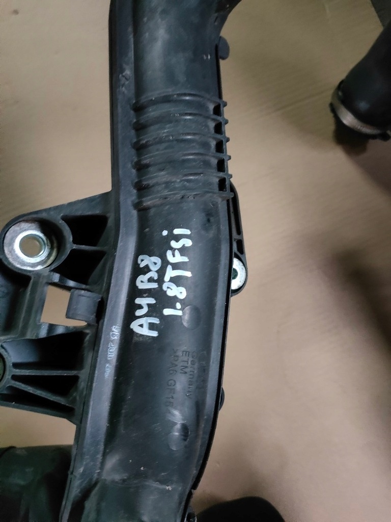 фото №5, Audi a4 b8 1.8tfsi шланг труба интеркулера