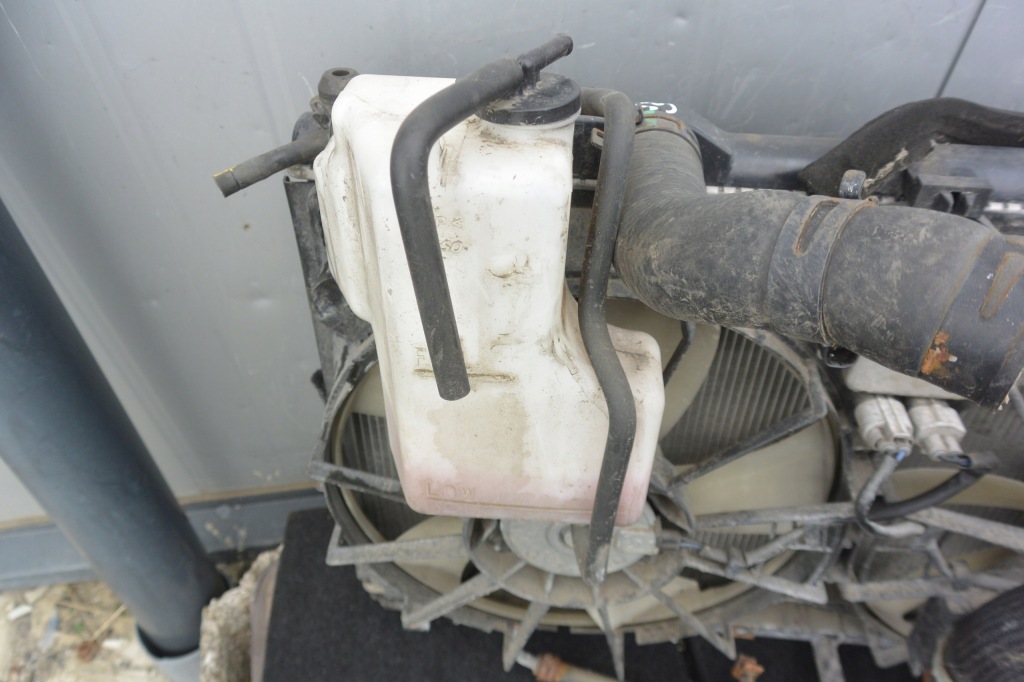 Купити Радіатор вентилятор бачок комплект  3.5 v6 lexus gs 3 450h