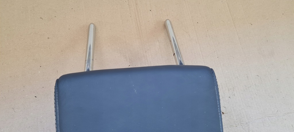 фото №10, A4 b8 s4 подголовник сиденье левый правый перед sline s-line кожа белый nic